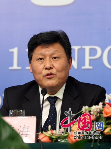 國(guó)土資源部礦產(chǎn)開(kāi)發(fā)管理司司長(zhǎng)賈其海