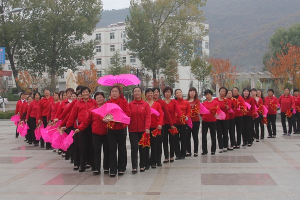 精彩絕倫的扇子舞